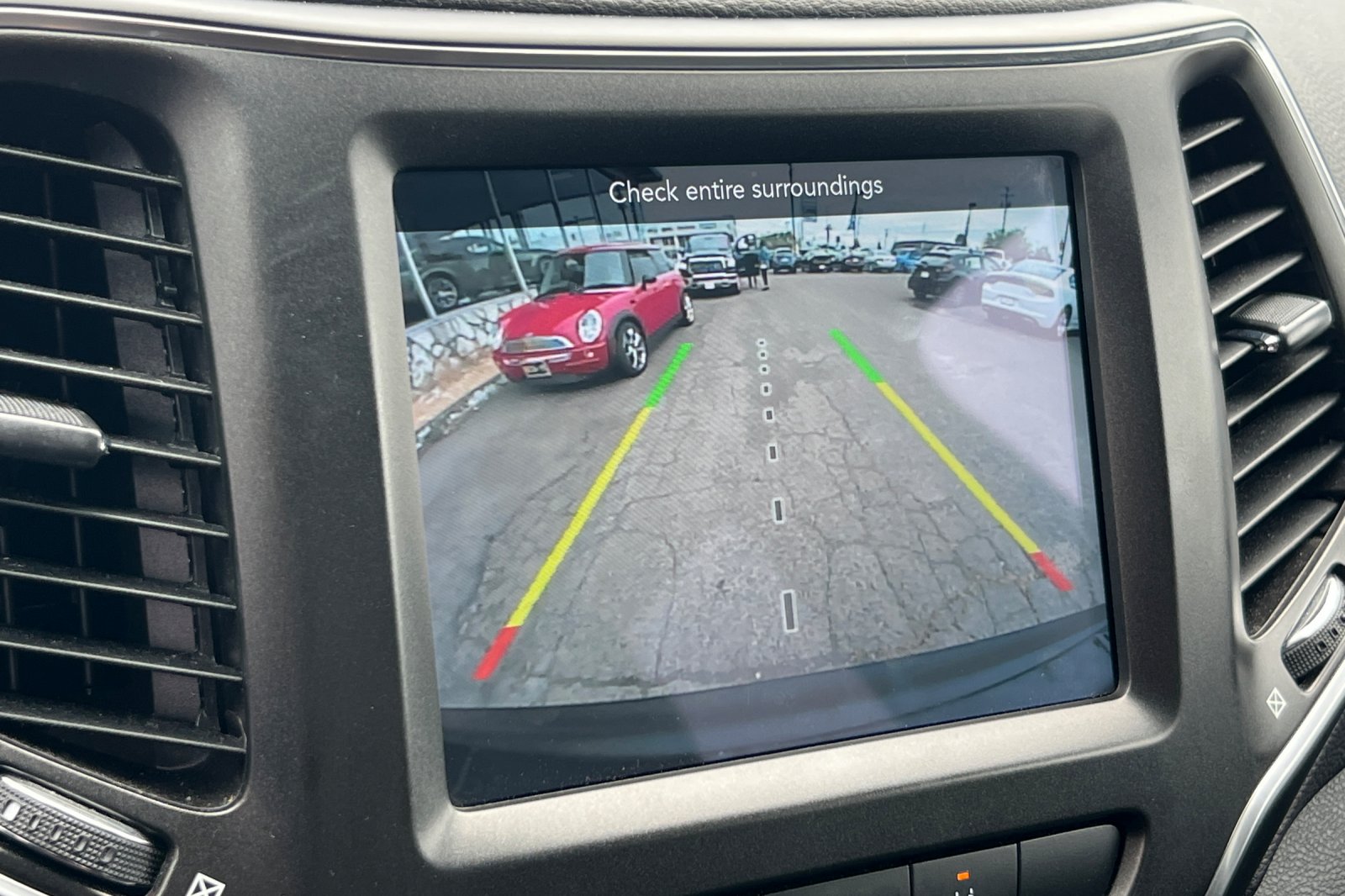 2022 Jeep Cherokee Trailhawk photo 15