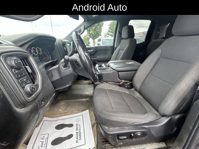 2020 Chevrolet Silverado 1500 LT photo 2