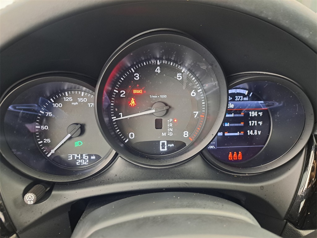2022 Porsche Macan Base photo 28