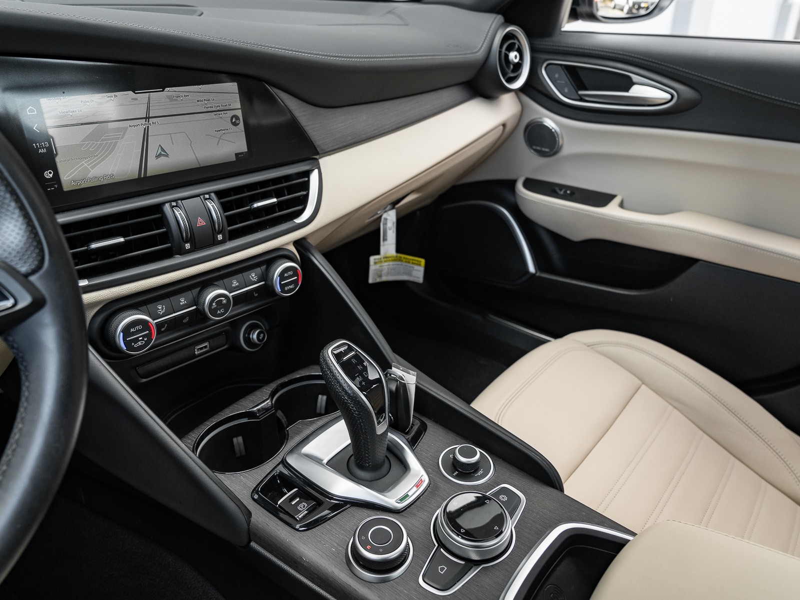 2023 Alfa Romeo Giulia Ti photo 24