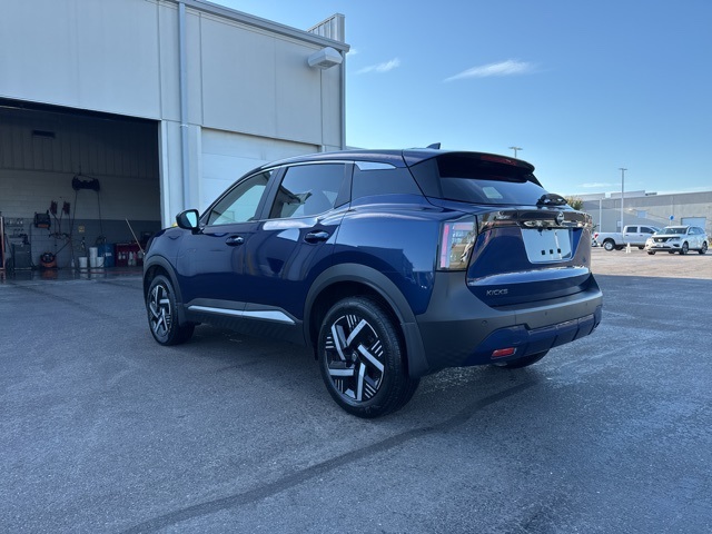 2025 Nissan Kicks SV photo 3