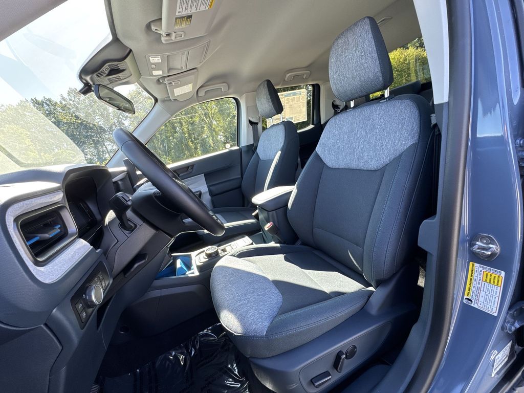 2025 Ford Maverick XLT photo 12