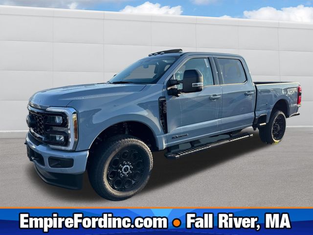 2025 Ford F-350 Super Duty Lariat's photo