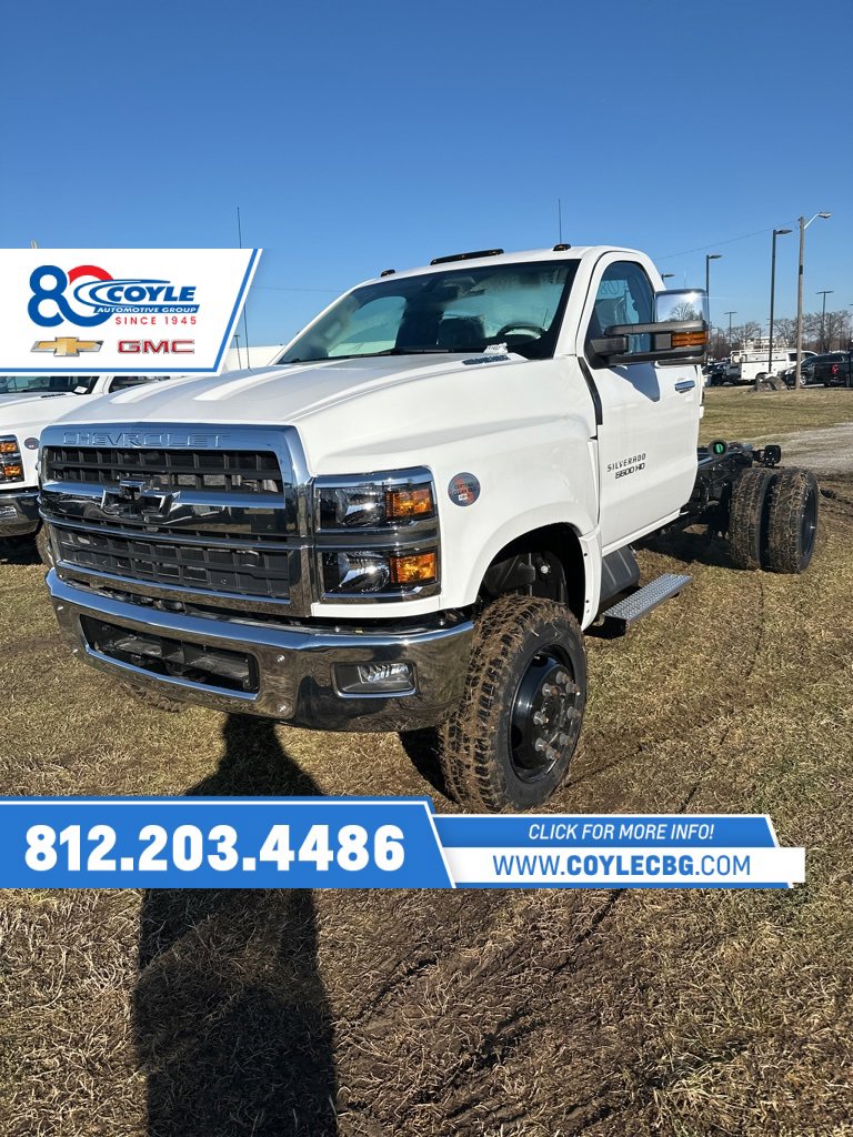 2024 Chevrolet Silverado 4500 Medium Duty Chassis Cab Work Truck's photo