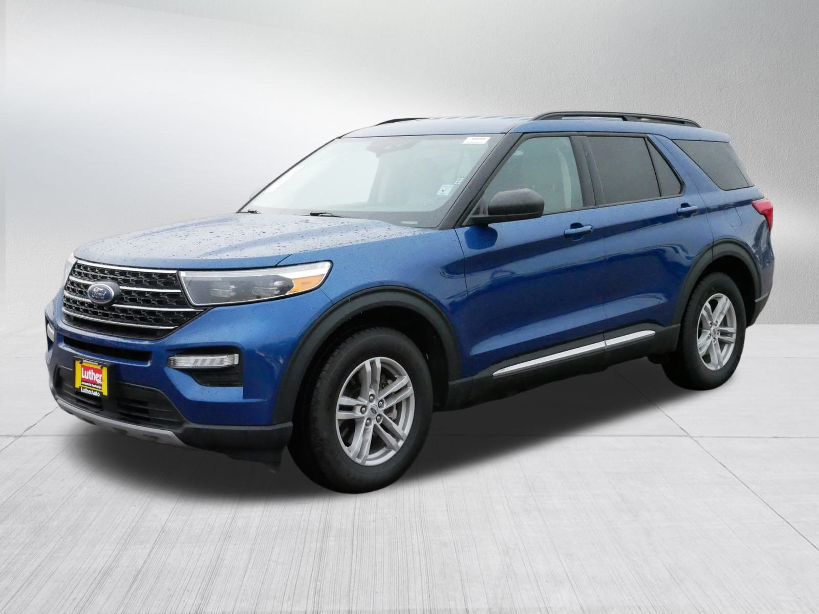 2022 Ford Explorer XLT photo 2