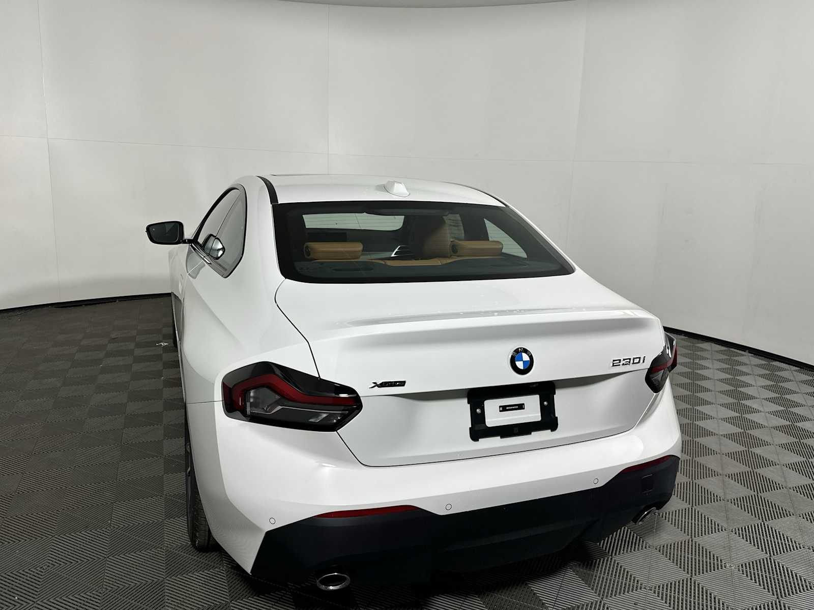 2025 Bmw 230i xDrive photo 3