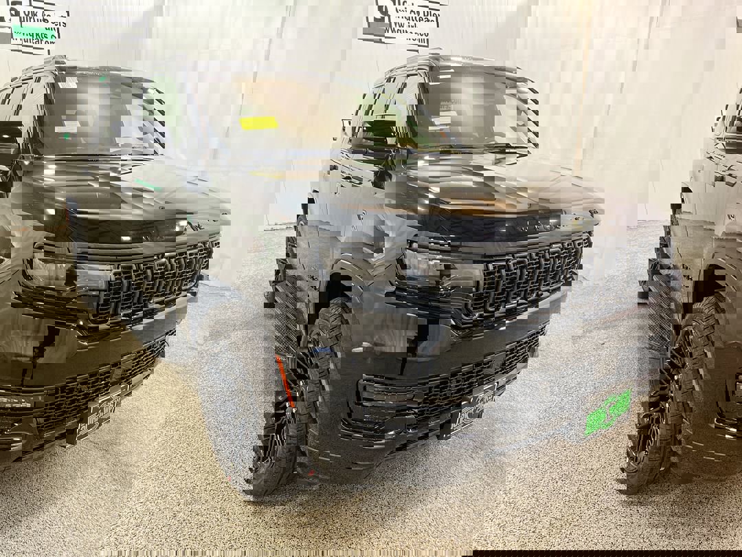 2025 Jeep Wagoneer Series II's photo