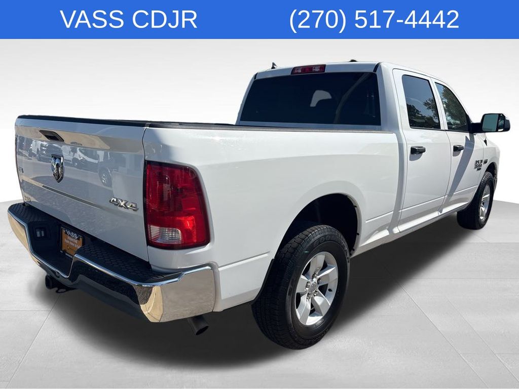 2023 Ram 1500 SLT photo 7