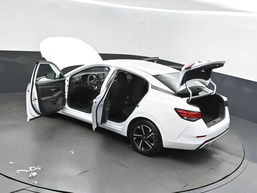 2024 Nissan Sentra SV photo 2