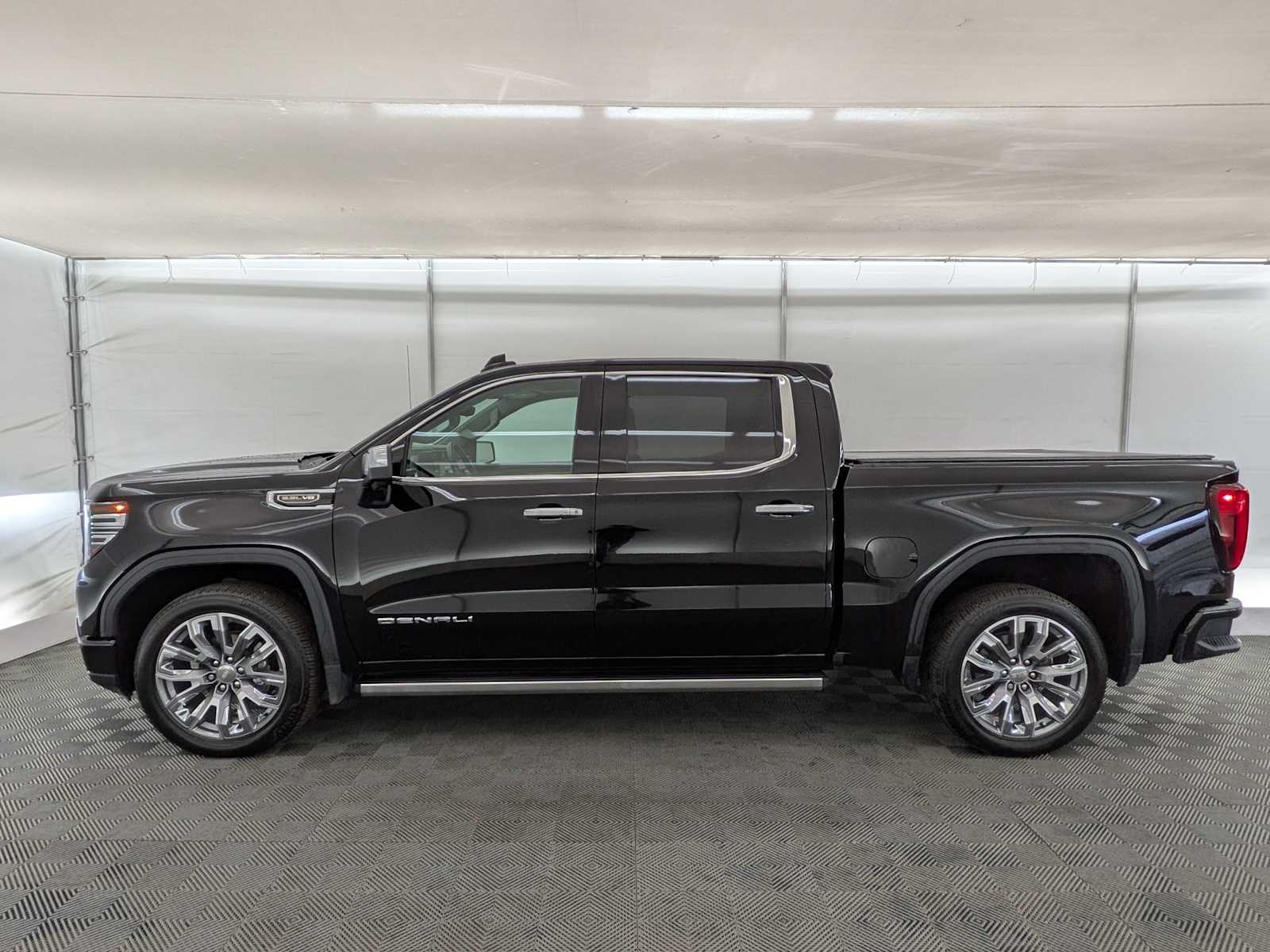 2023 Gmc Sierra 1500 Denali photo 2