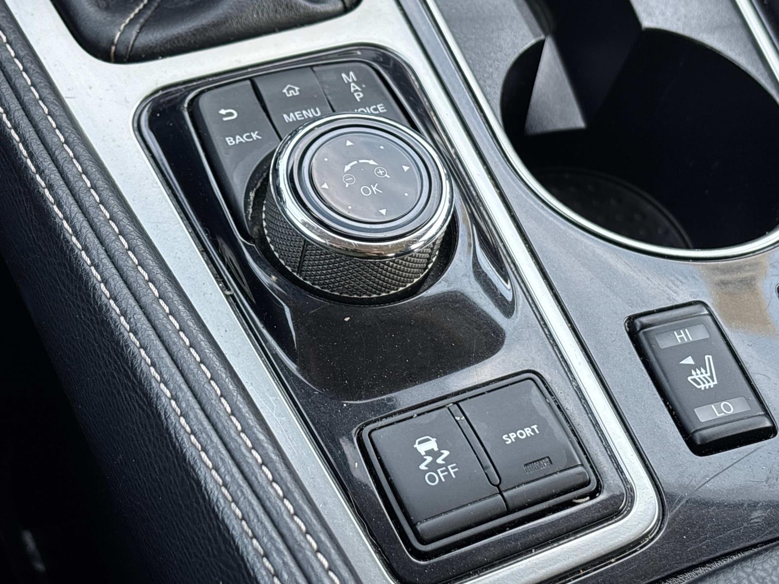 2023 Nissan Maxima SV photo 16