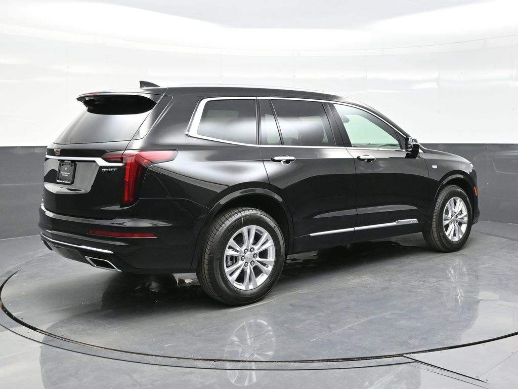 2025 Cadillac XT6 Luxury photo 5