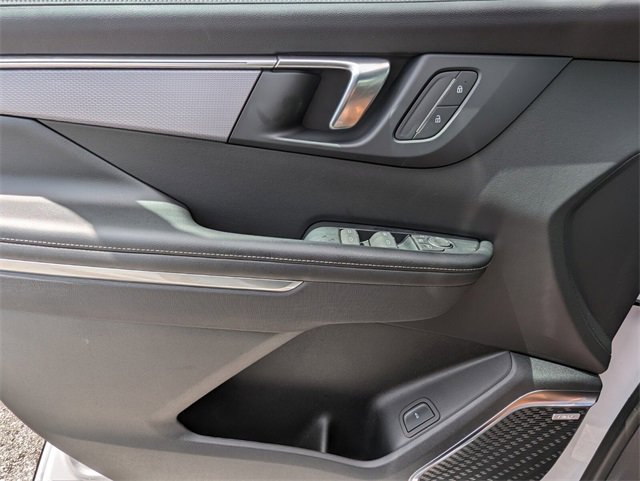 2025 Buick Enclave Sport Touring photo 14
