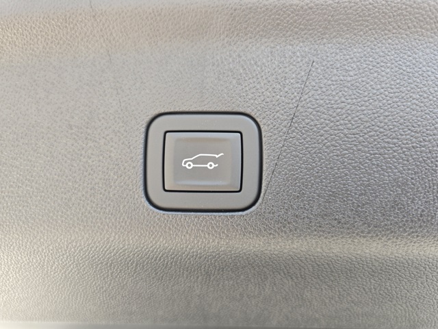 2025 Chevrolet Suburban RST photo 27