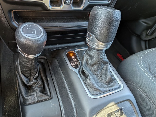 2021 Jeep Gladiator Sport photo 16