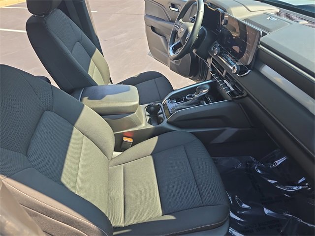 2023 Chevrolet Colorado LT photo 10