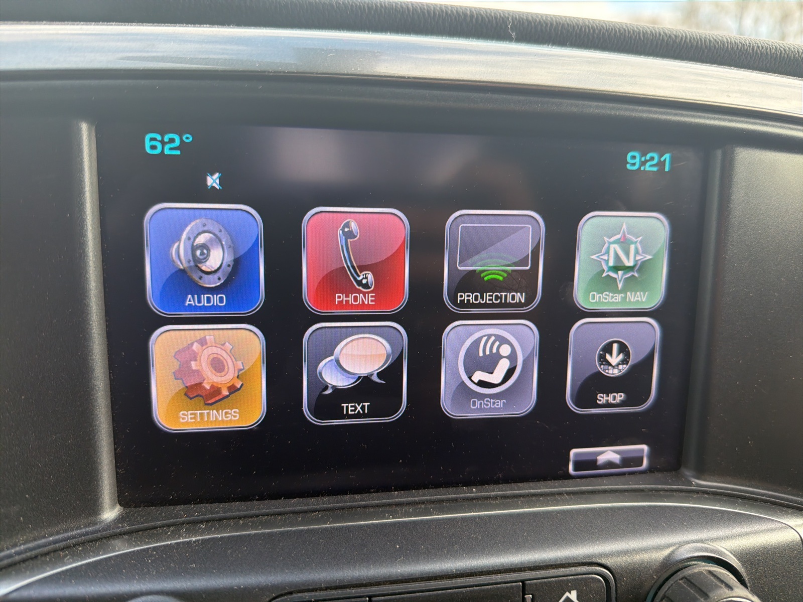 2017 Chevrolet Silverado 1500 LT photo 4