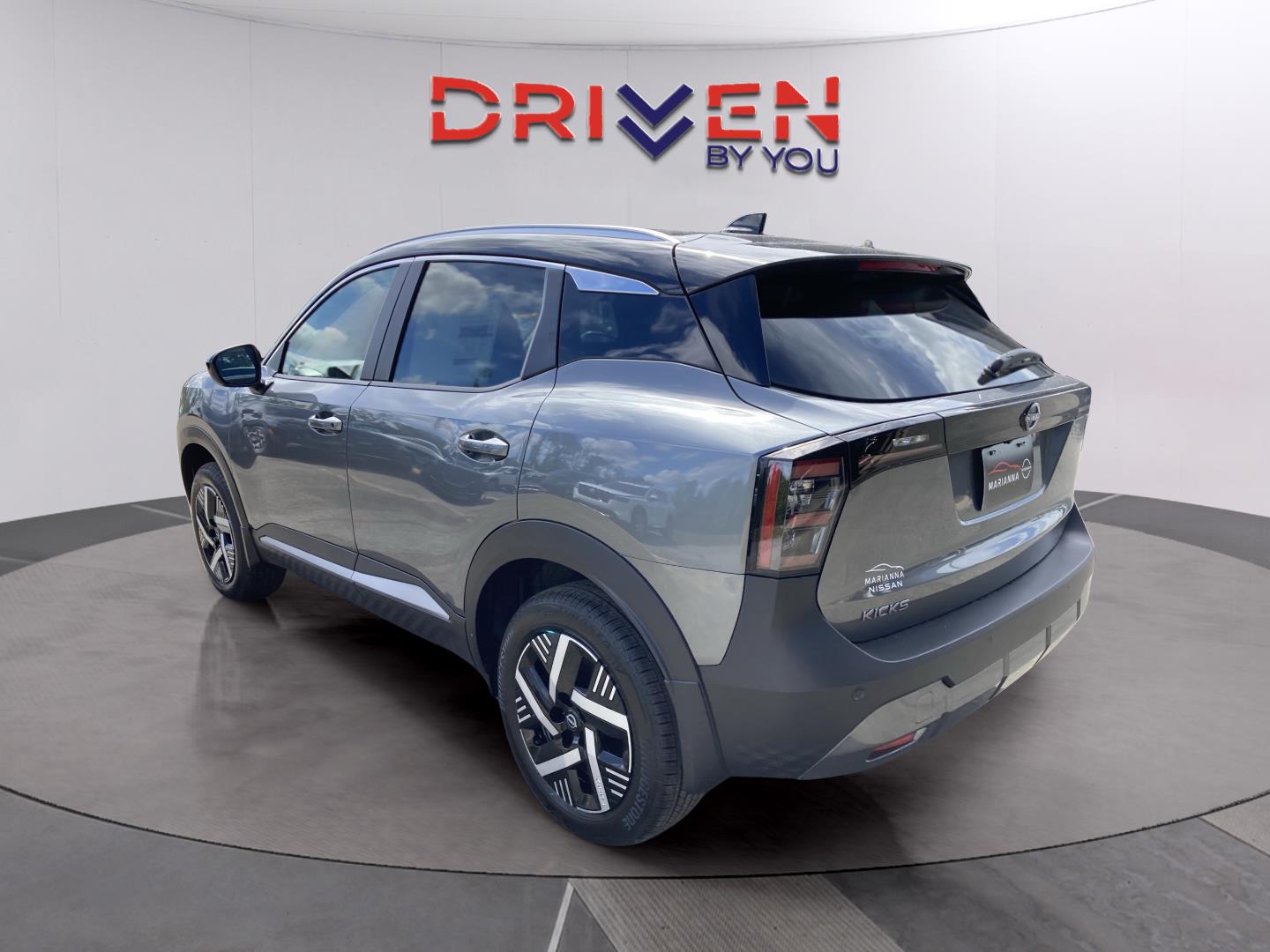 2026 Nissan Kicks SV photo 3