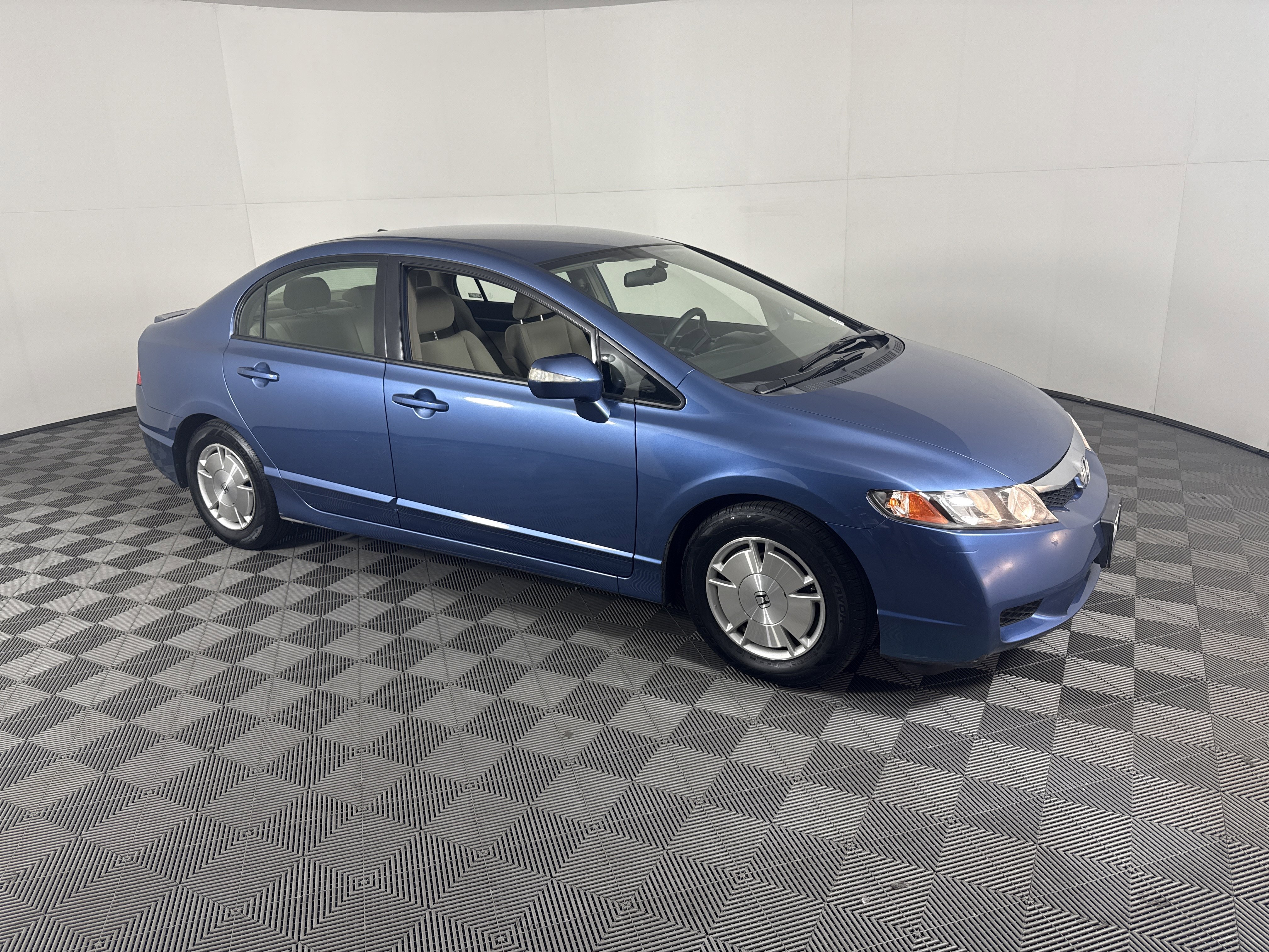 2010 Honda Civic Hybrid's photo