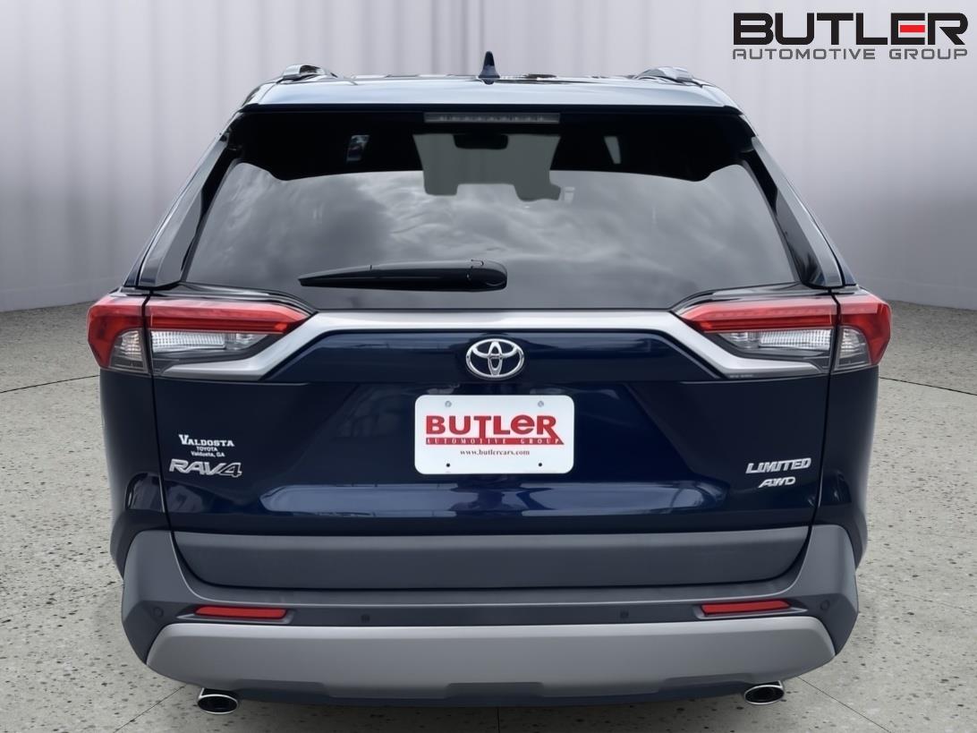 2022 Toyota RAV4 Limited photo 2