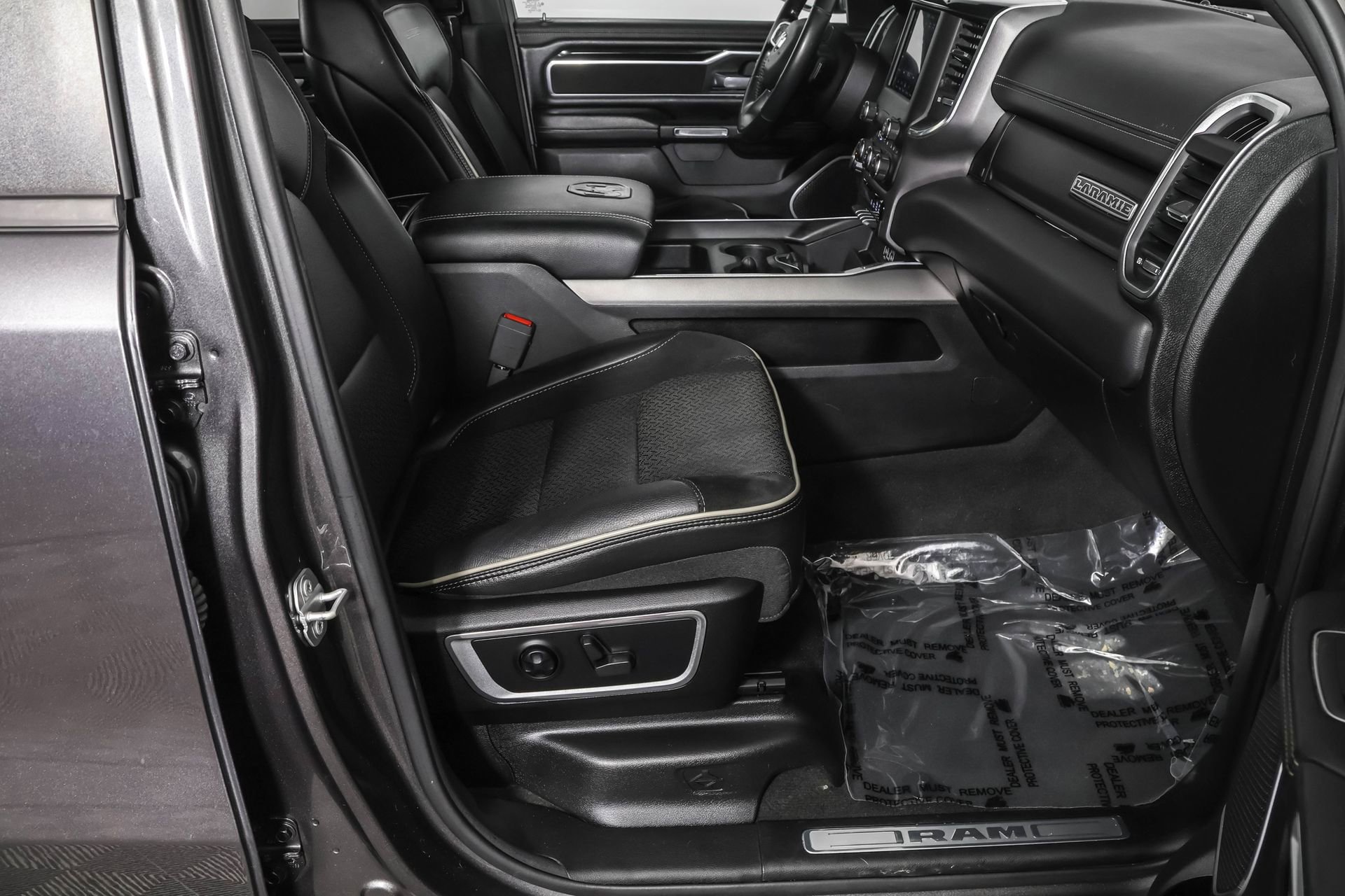 2021 Ram 1500 Laramie photo 34