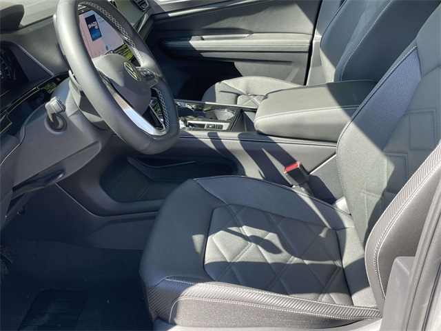 2026 Volkswagen Atlas Cross Sport SE Technology photo 11