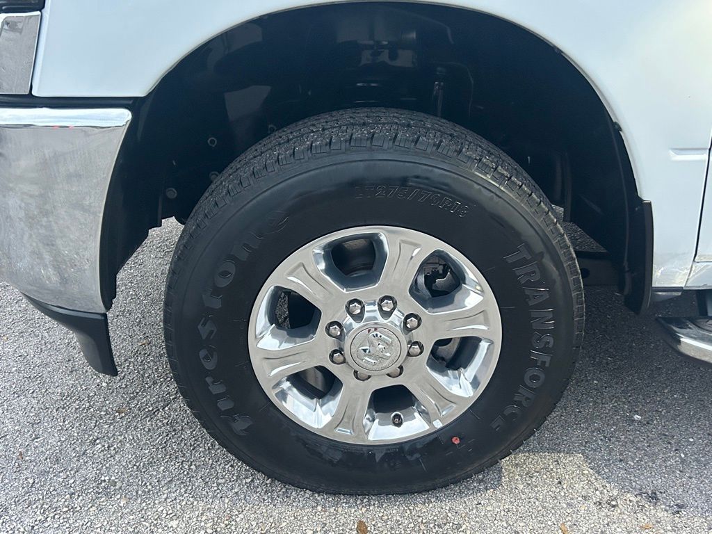 2024 Ram 2500 Big Horn photo 17