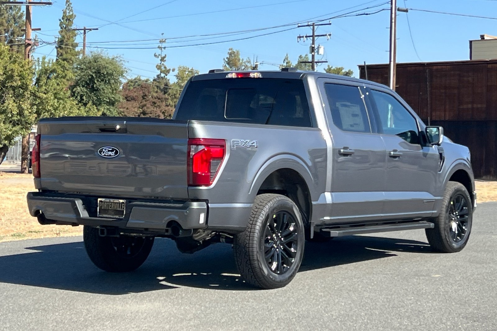 2025 Ford F-150 XLT photo 4