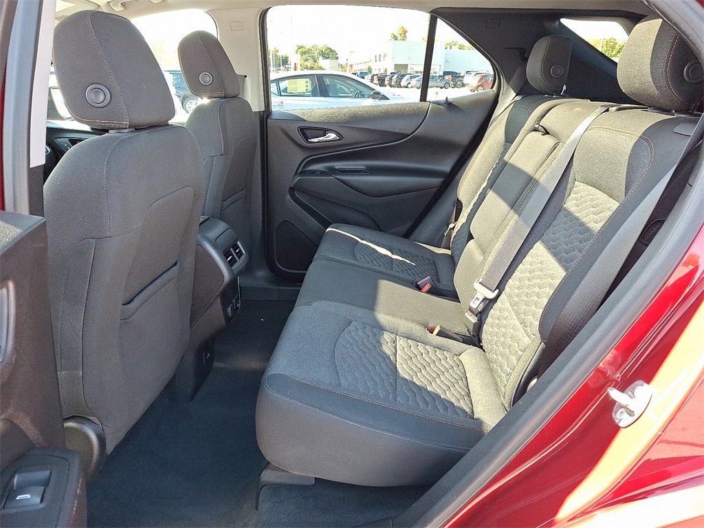 2018 Chevrolet Equinox LT photo 11