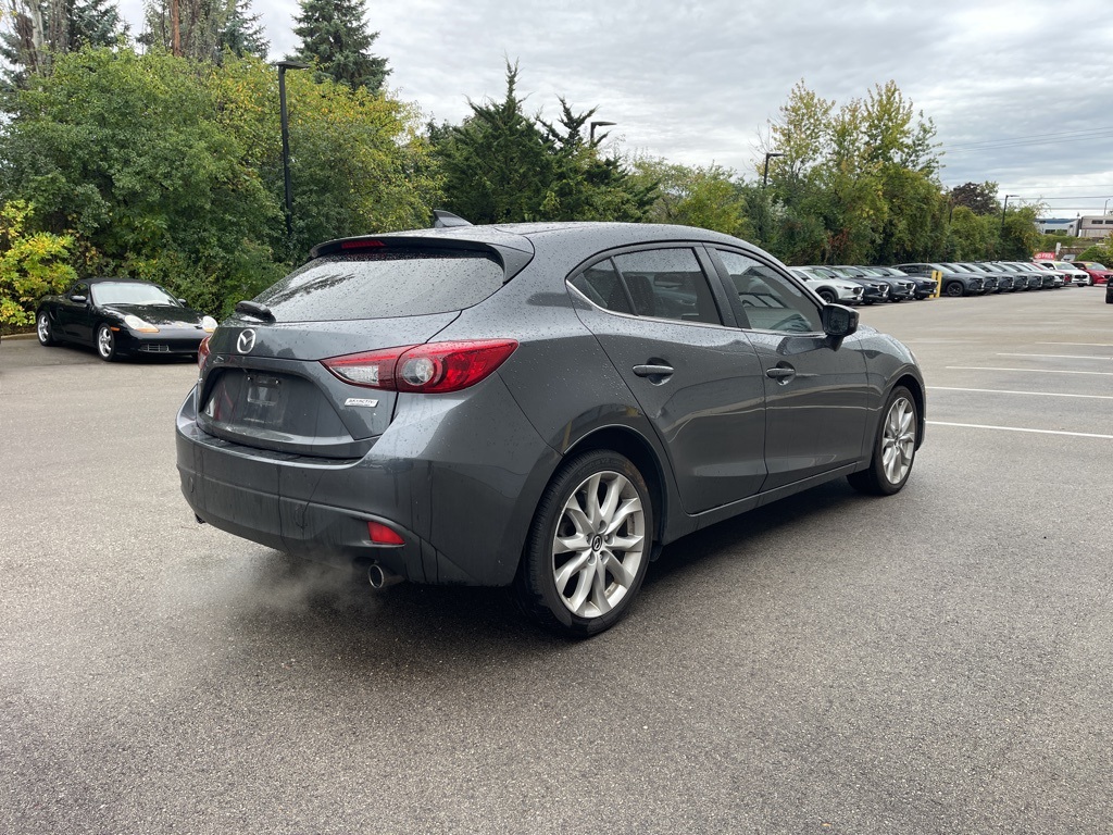 2016 Mazda Mazda3 Grand Touring photo 3