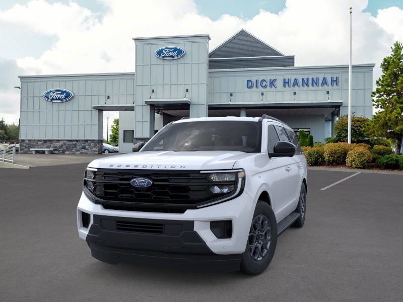 2025 Ford Expedition photo 2