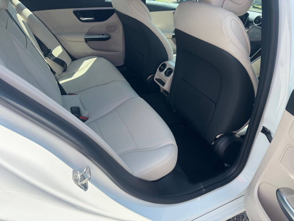 2023 Mercedes Benz C 300 4MATIC photo 17