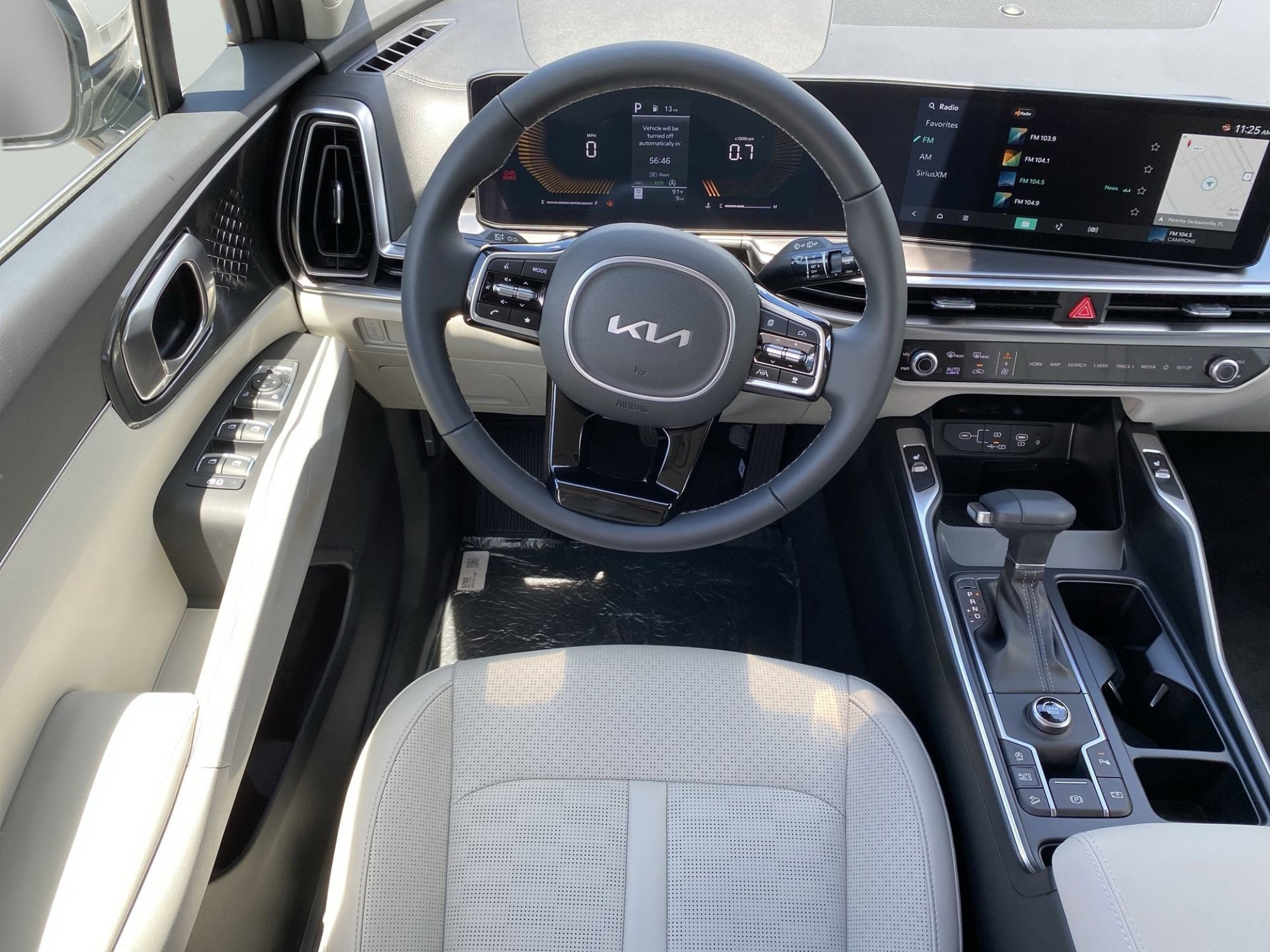 2025 Kia Sorento S photo 11