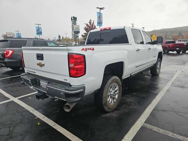 2019 Chevrolet Silverado 2500HD LTZ photo 3