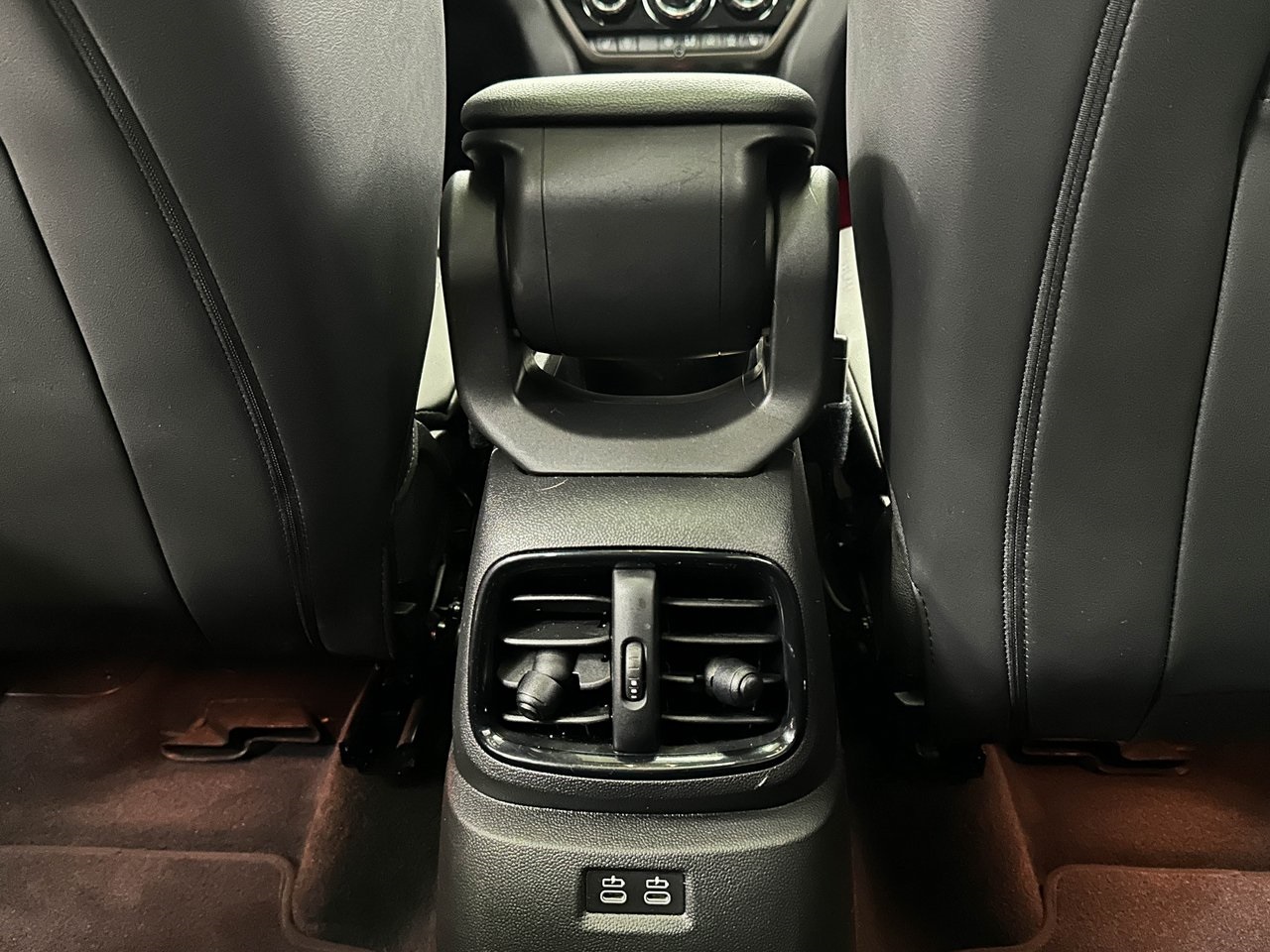 2022 Mini Cooper Signature photo 18