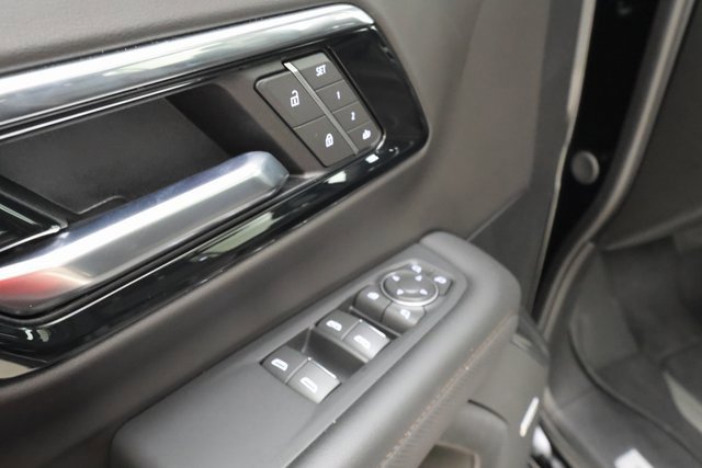 2025 Chevrolet Tahoe High Country photo 8