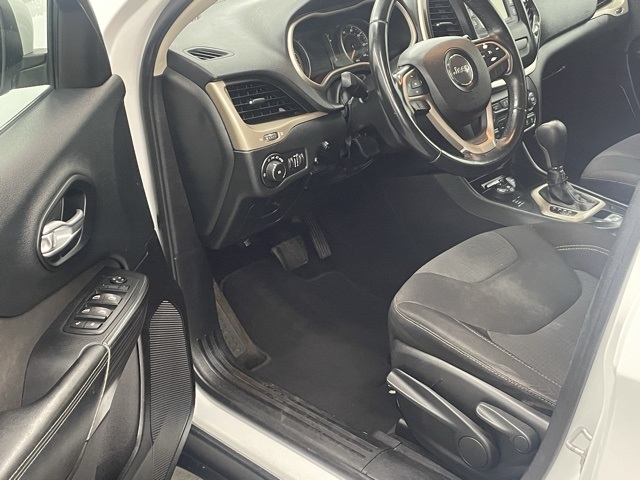 2015 Jeep Cherokee Latitude photo 10