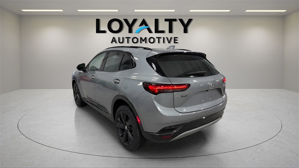 2023 Buick Envision Essence Sport Touring photo 3