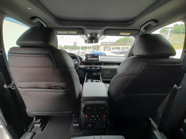 2025 Honda Pilot Black Edition photo 47