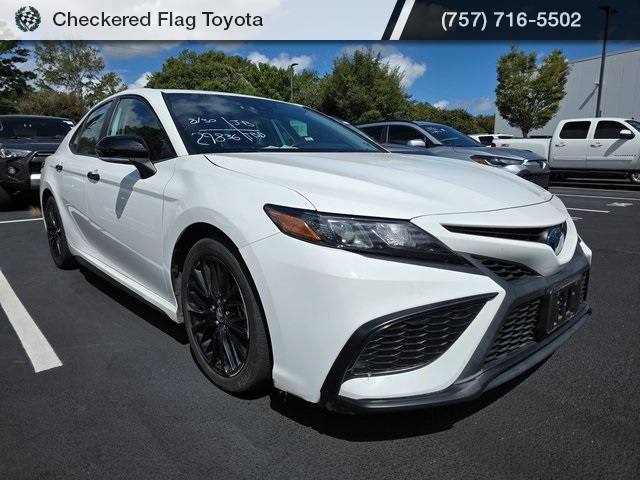 2022 Toyota Camry Hybrid photo 3