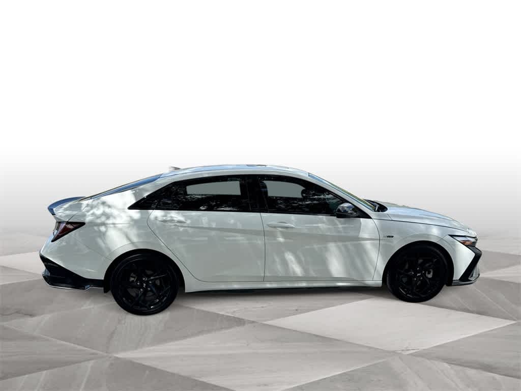 2024 Hyundai Elantra N Line photo 9