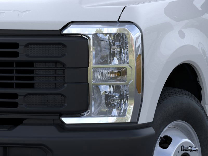 2025 Ford F-350 XL photo 18