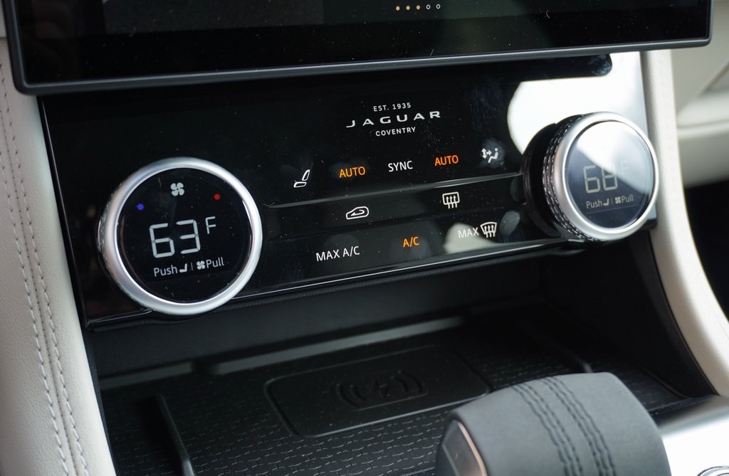 2026 JAGUAR F-PACE - Image 28