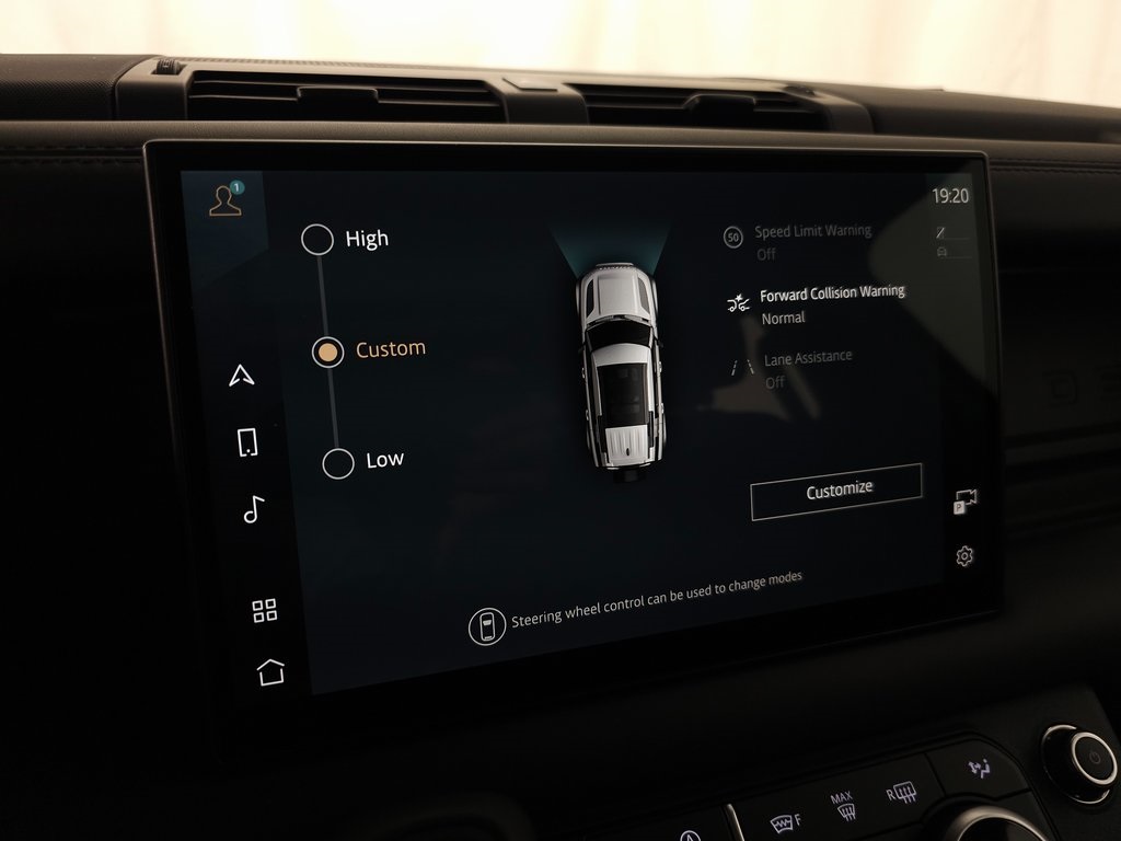 2025 Land Rover Defender 110 X-Dynamic SE photo 20