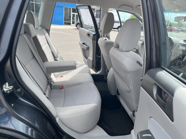 2013 Subaru Forester 2.5X photo 19