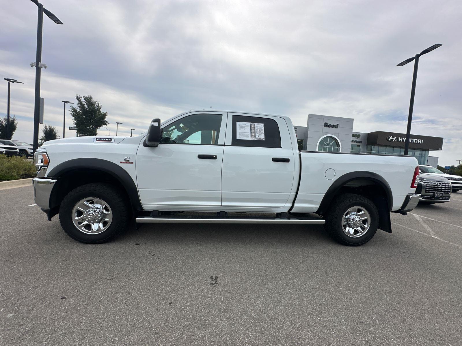 2023 Ram 2500 Tradesman photo 2