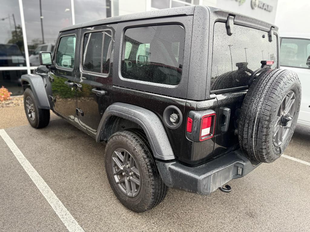 2024 Jeep Wrangler Sport S photo 3