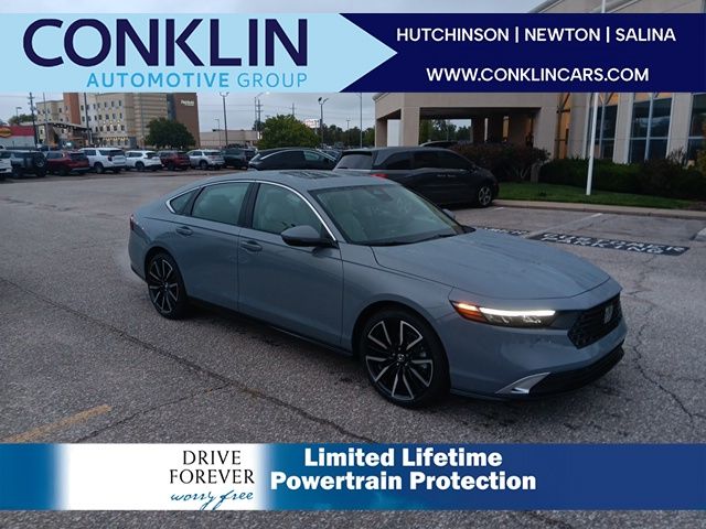 2025 Honda Accord Hybrid Touring's photo