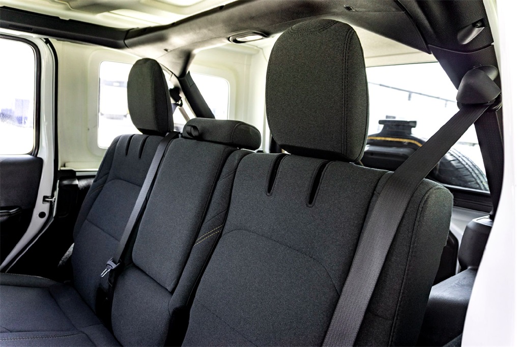2024 Jeep Wrangler Sahara 4xe photo 23
