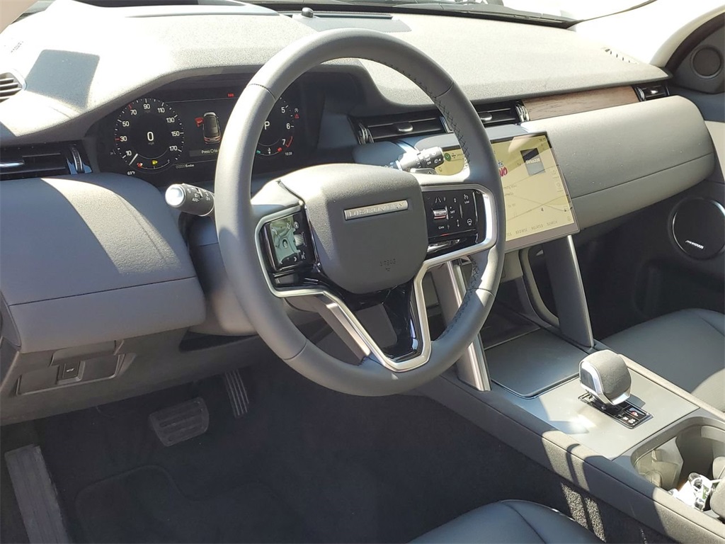 2024 Land Rover Discovery Sport S photo 2